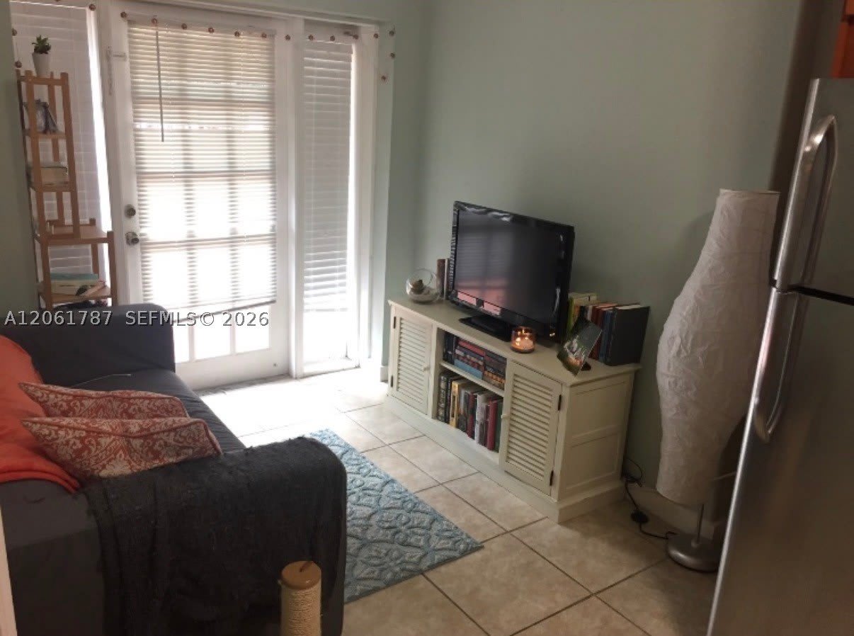 1200 Wallace St – photo 1