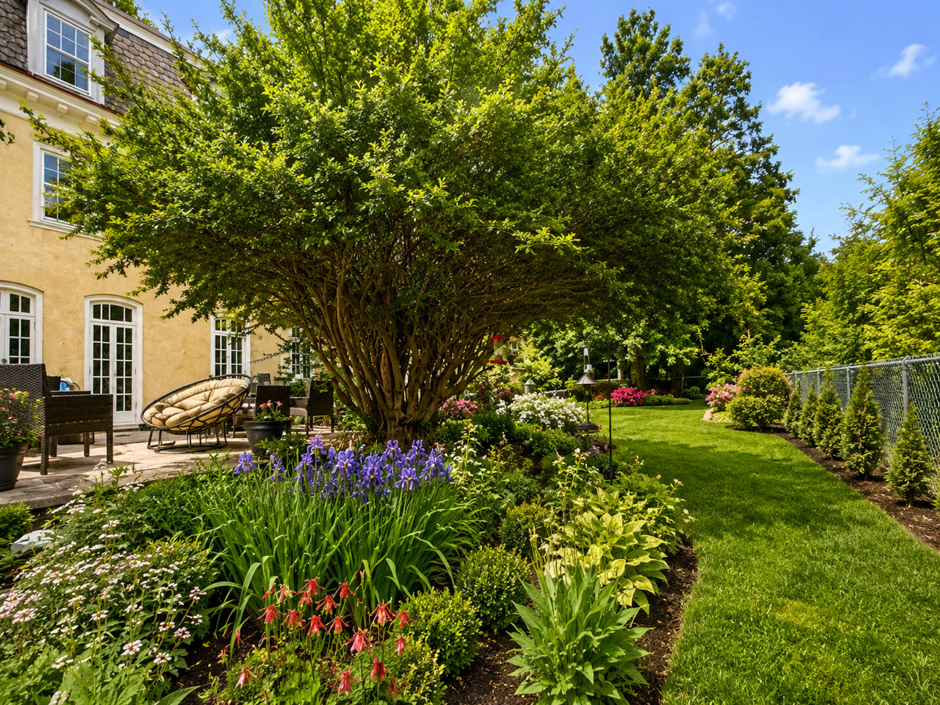 186 W Queen Lane – photo 5