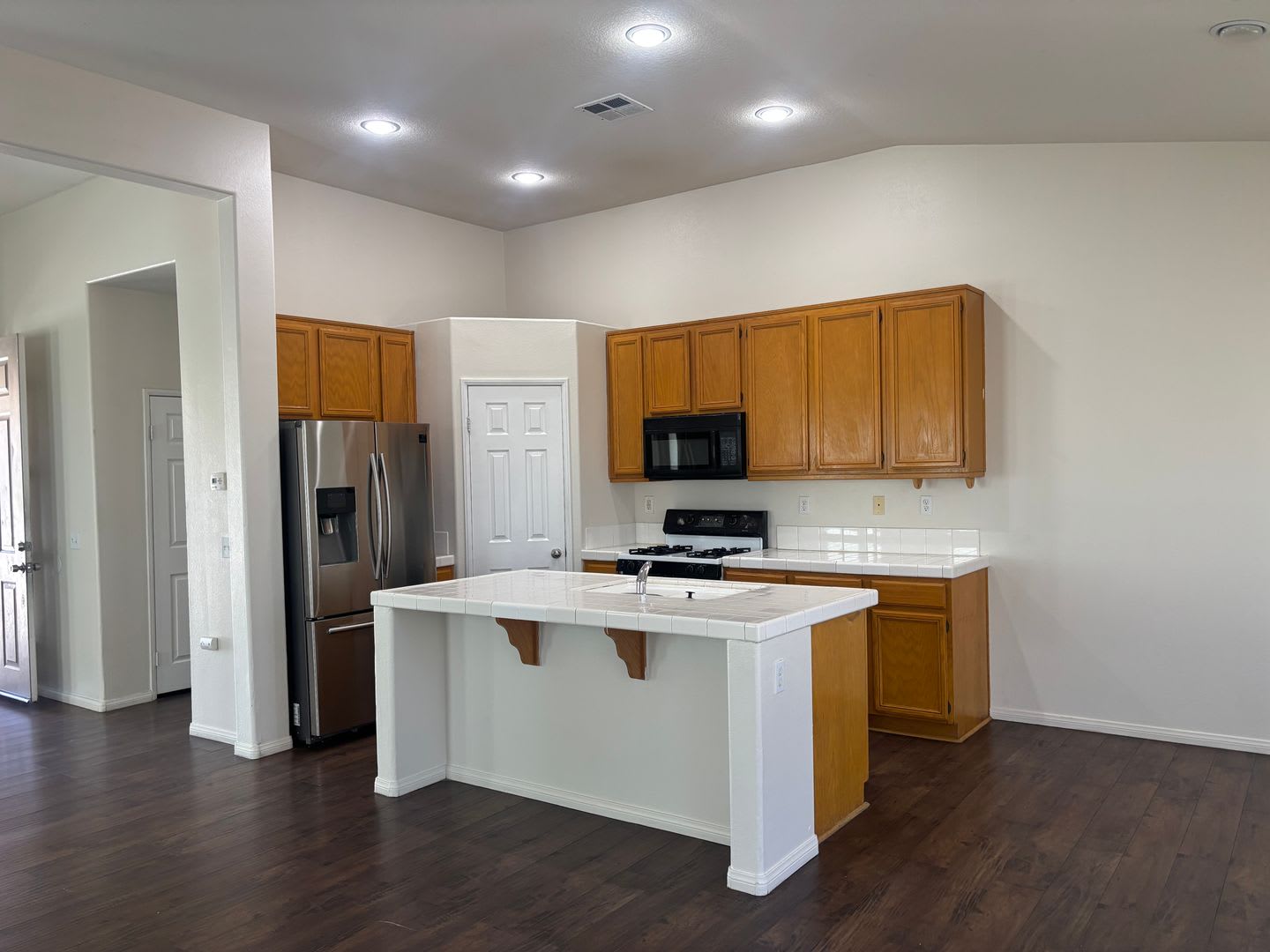 Spacious 5-bedroom Home – photo 4