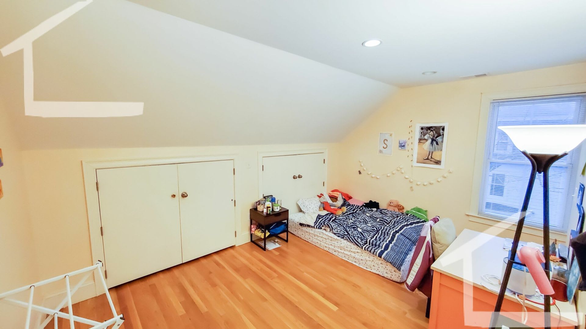Charming 4 Bedroom-No Broker Fee – photo 5