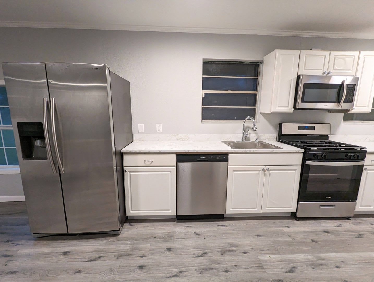 Newly remodeled 3/2 in Southern Hills – photo 2