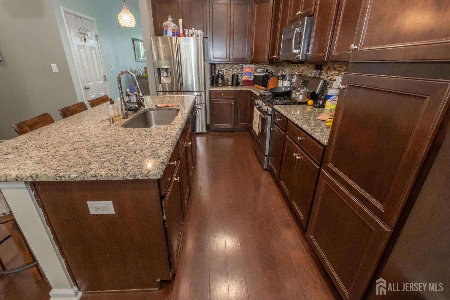 3 Bauer Lane – photo 5