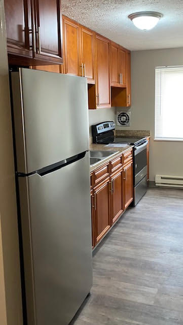 118 Gluck St – photo 2
