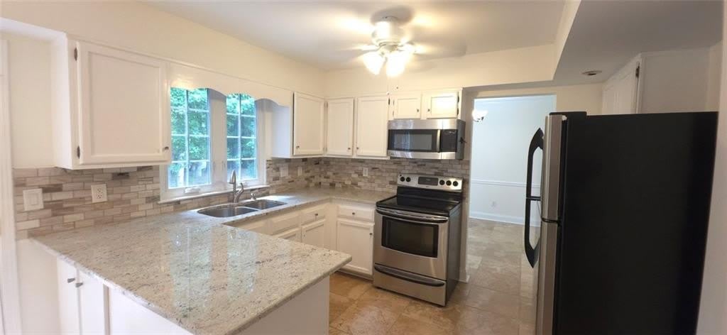 190 Barrington Drive E – photo 5