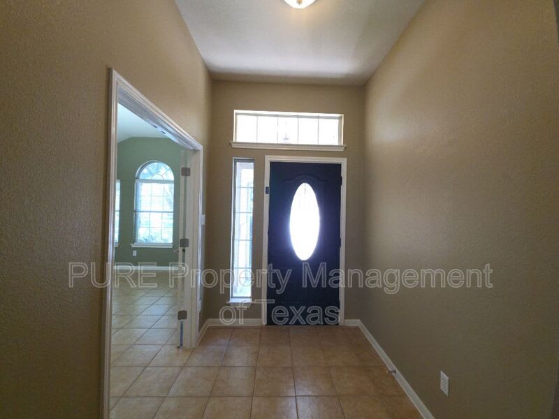 18401 Hees Ln – photo 2
