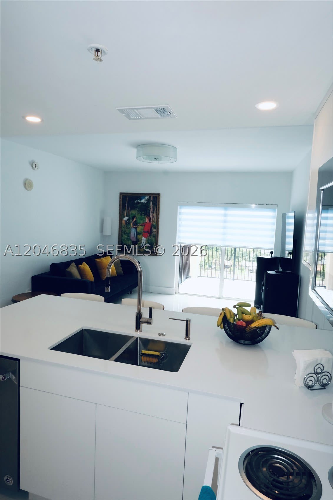 Emerald Plaza – photo 4
