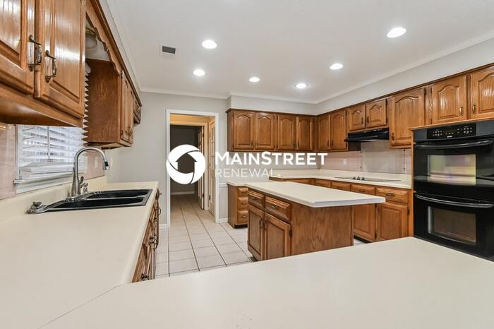 2231 Oak Hollow Lane – photo 4