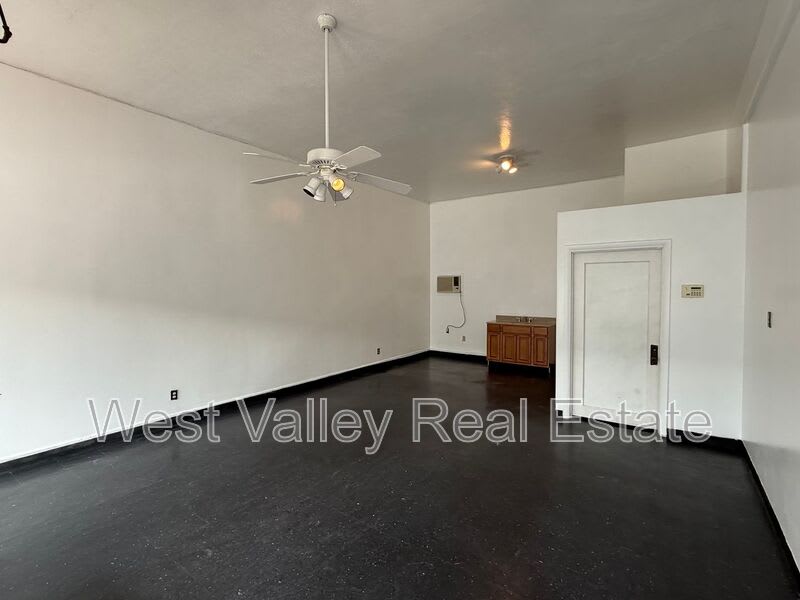 520 Center Street – photo 4