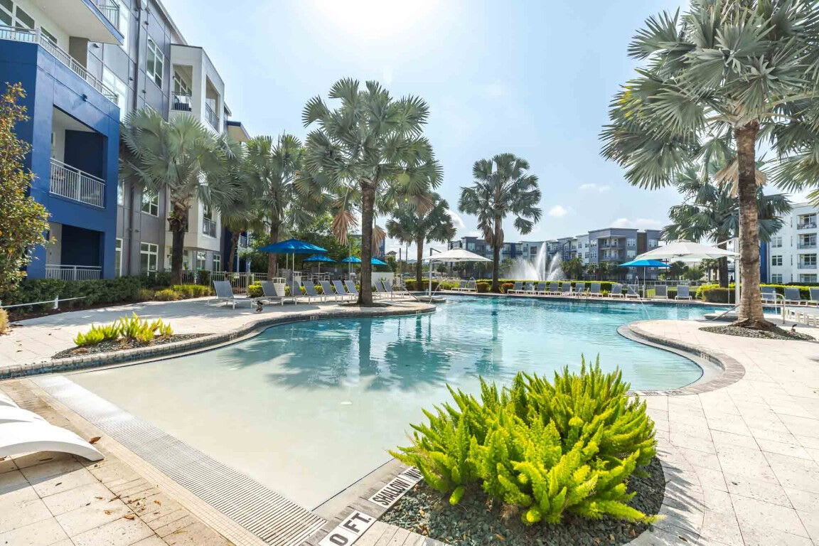 Solstice Signature Apartment Homes – photo 3