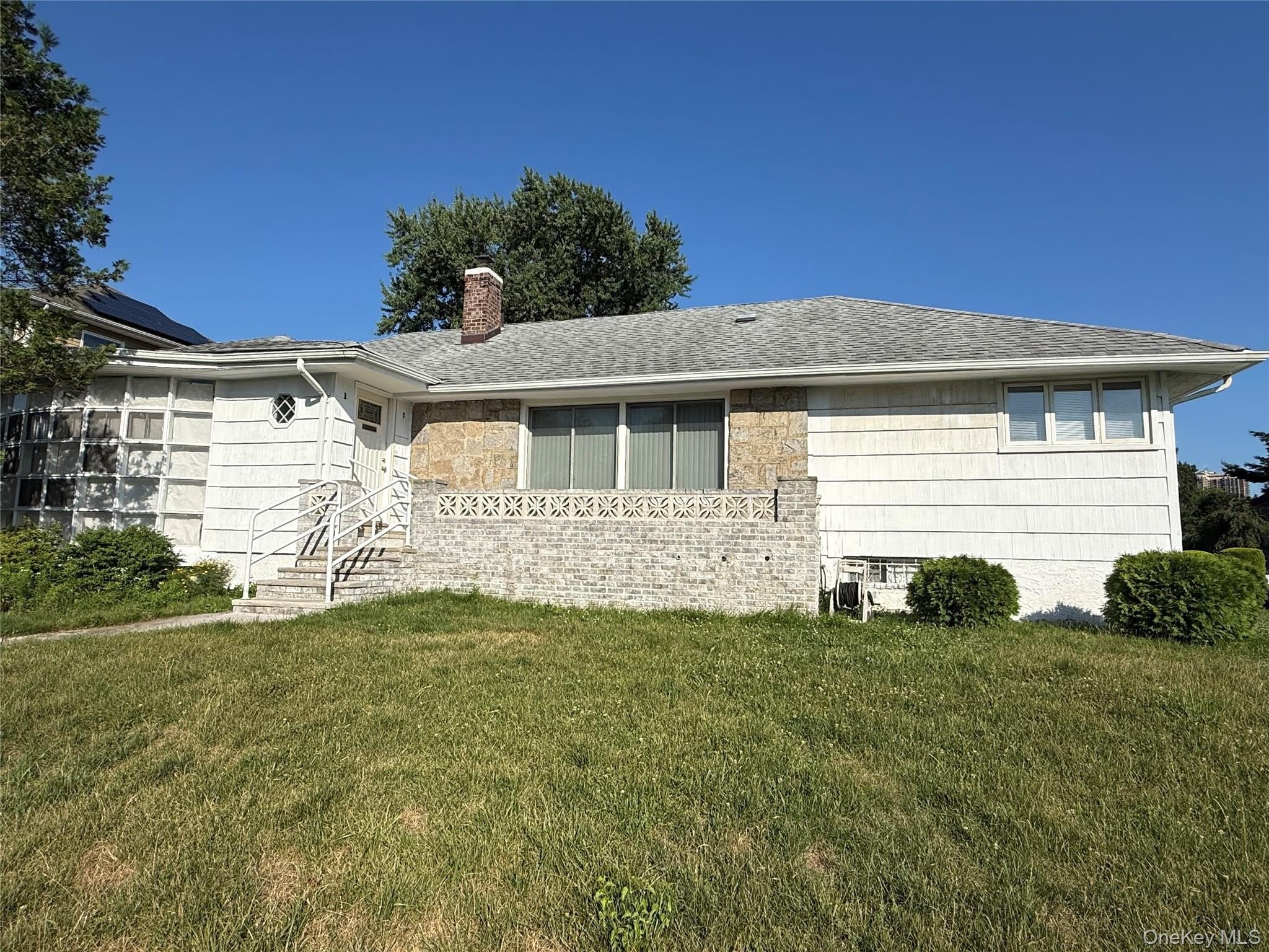 11 Webb Hill Road – photo 1