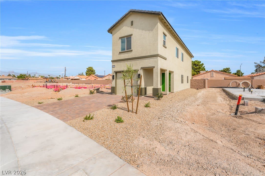 2204 ABRAHAM Avenue – photo 2
