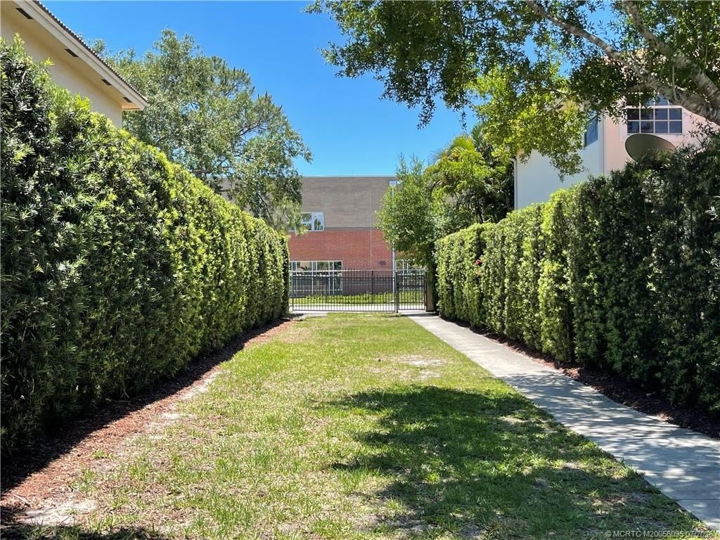 2662 SW Newberry Court – photo 5
