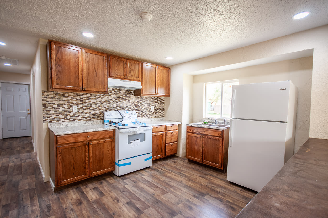 1020 N Connelly St – photo 5