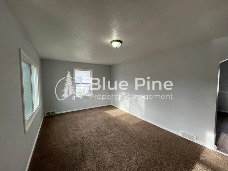 1322 South 4th Avenue – photo 3