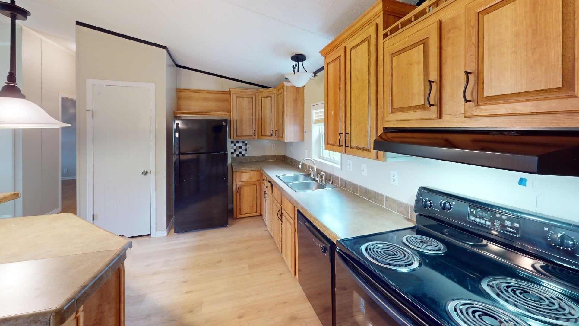 5629 COUNTY ROAD 1120 – photo 4