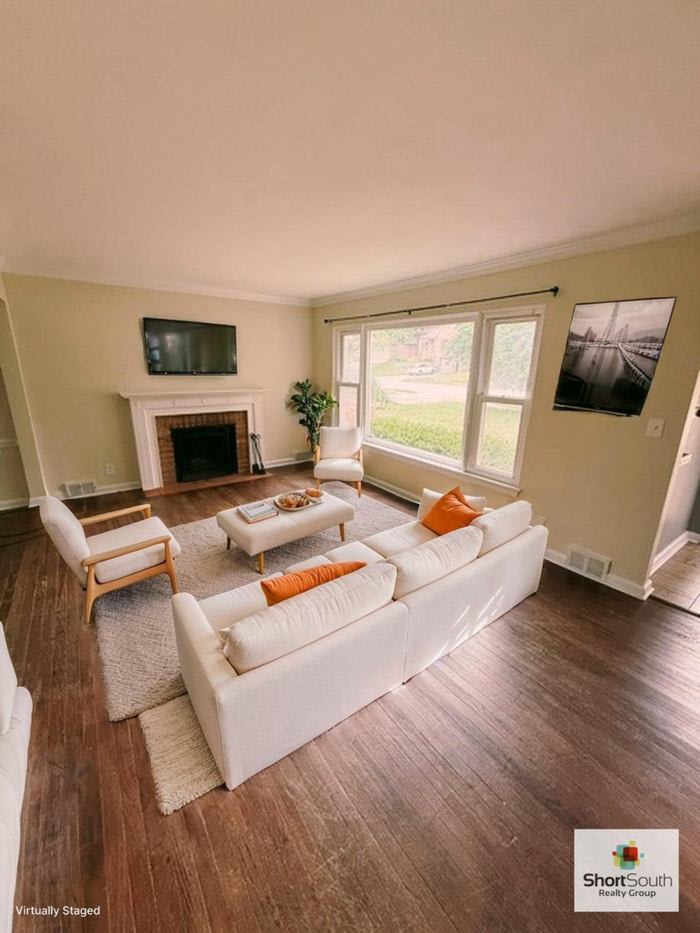 1701 Hiawatha Road Southeast – photo 1