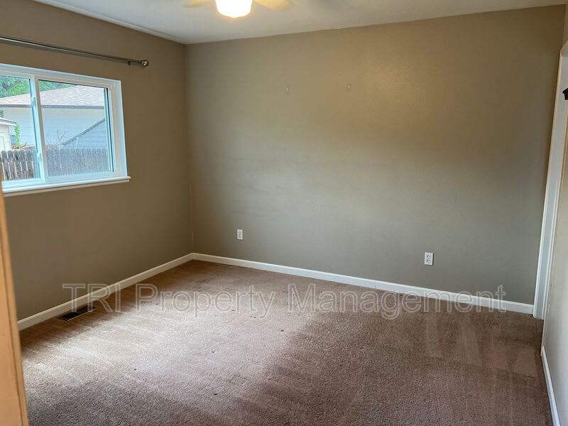 2501 Charolais Dr – photo 5