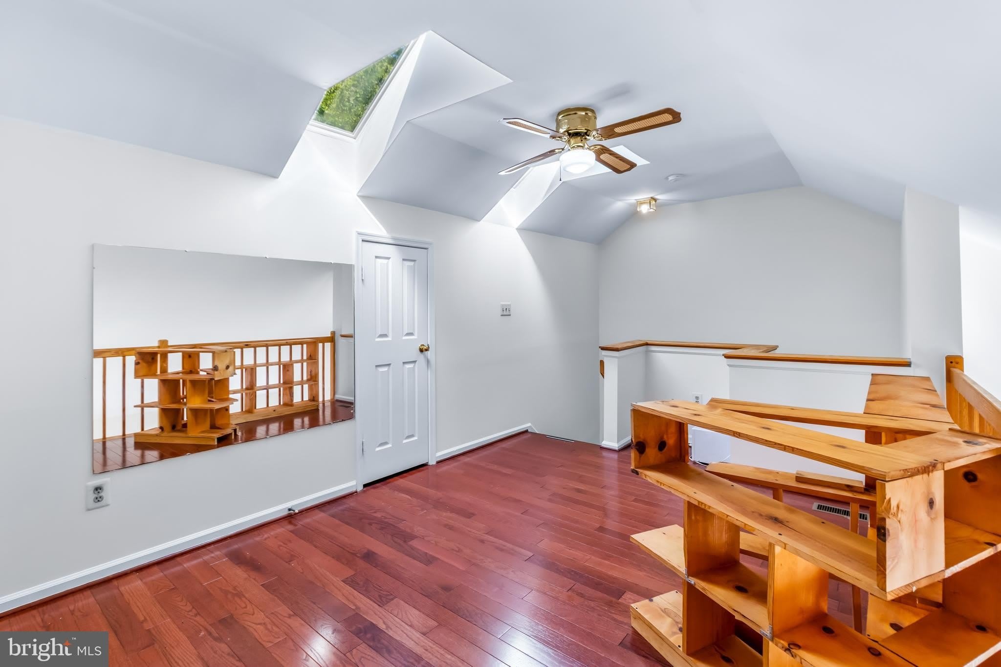 9629 HADLEIGH Court – photo 4