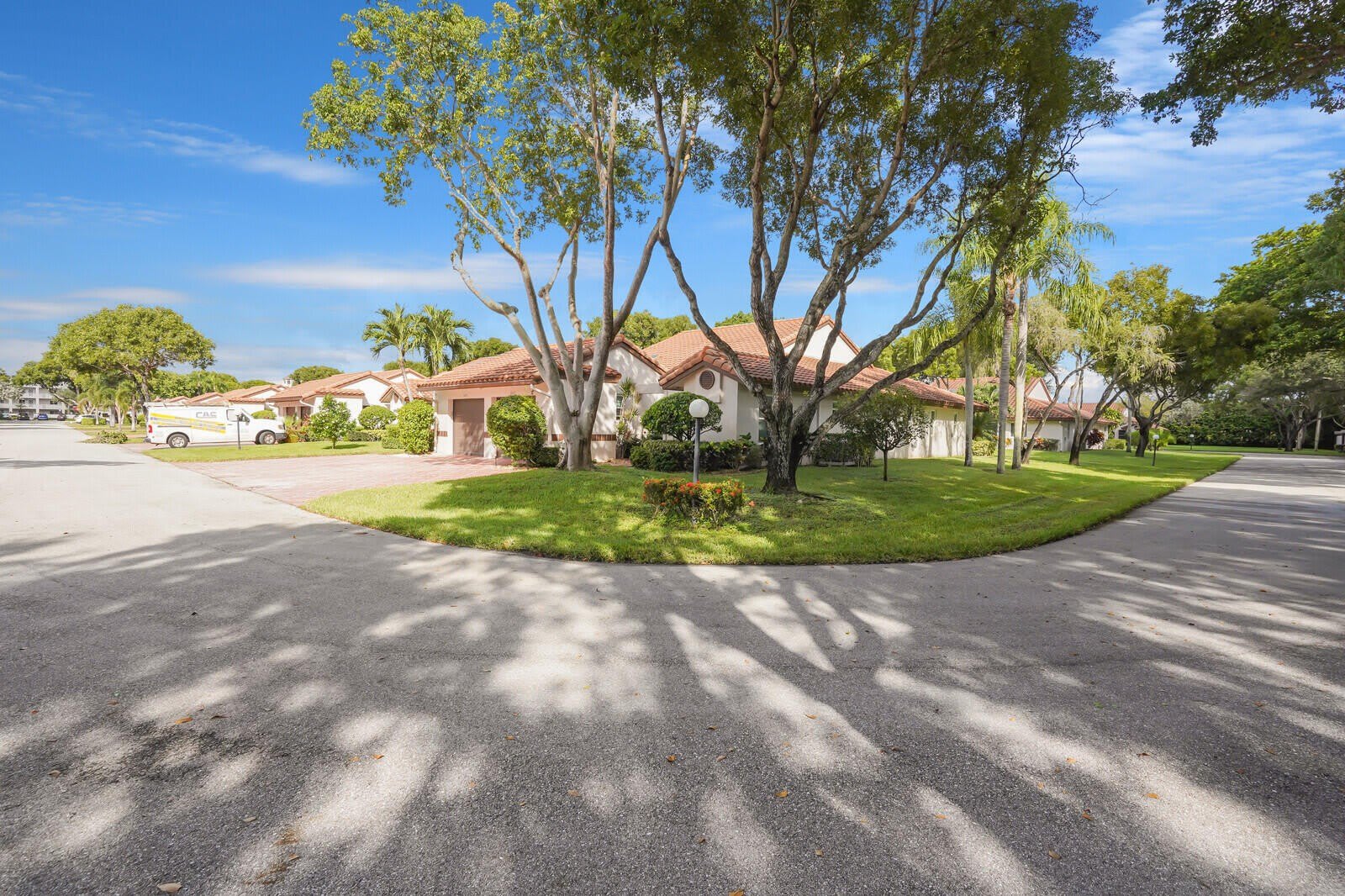 6099 Waldwick Circle – photo 4