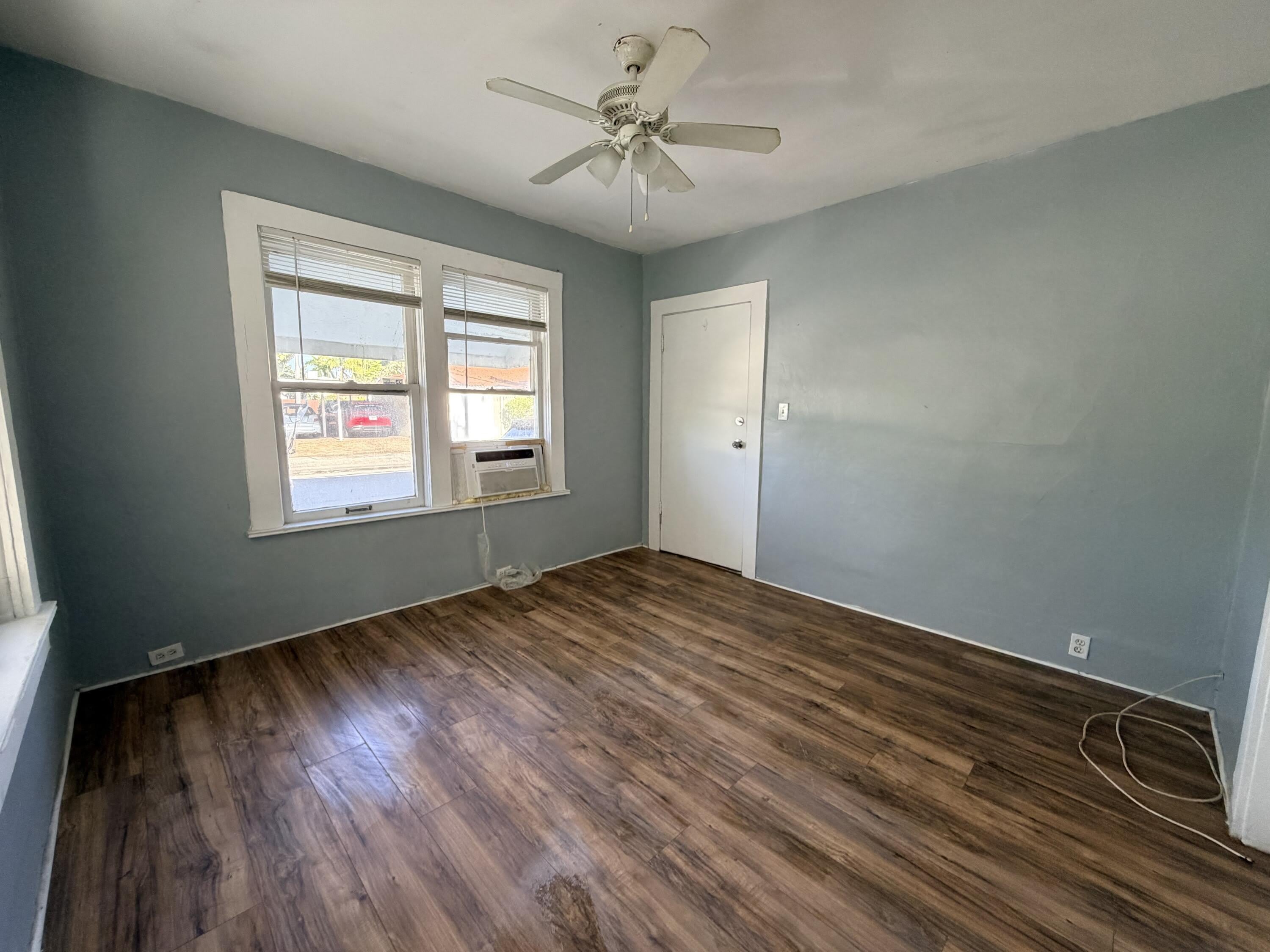 216 S 16th Avenue – photo 3