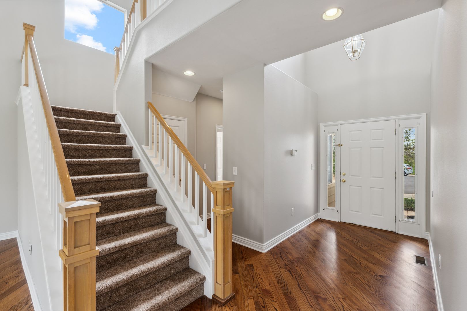 Fantastic 4 Bed with Office in The Farm – photo 5