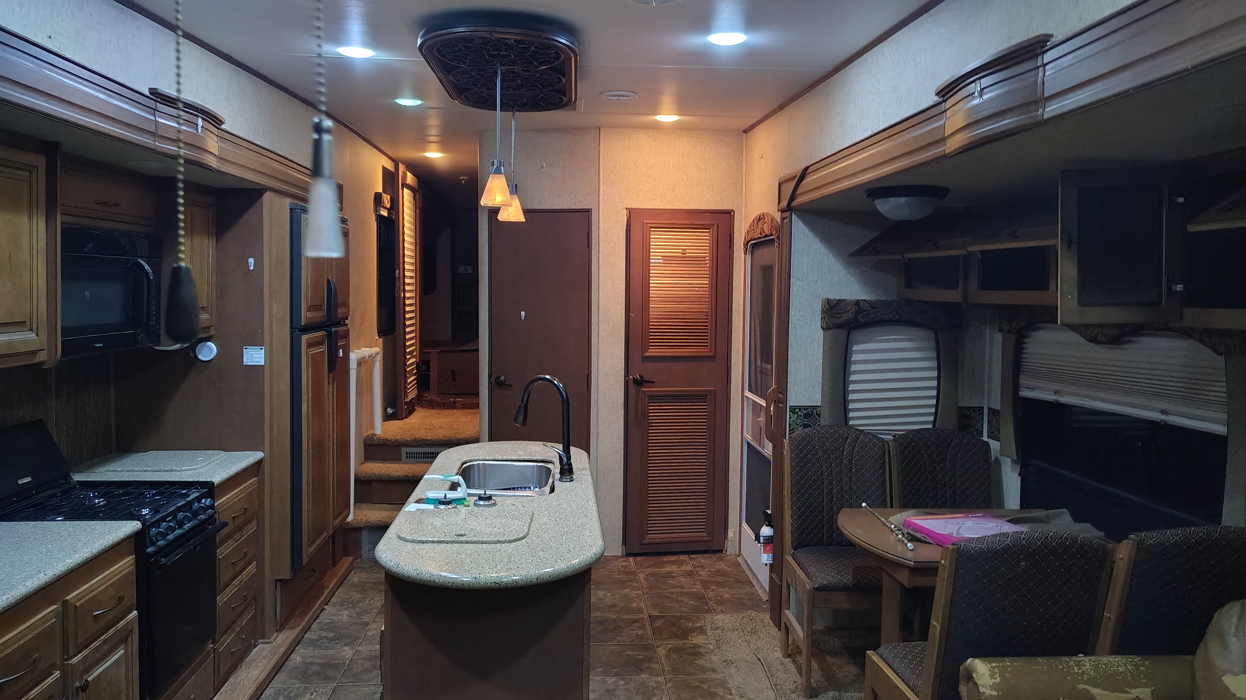 403 Cook Rd – photo 2