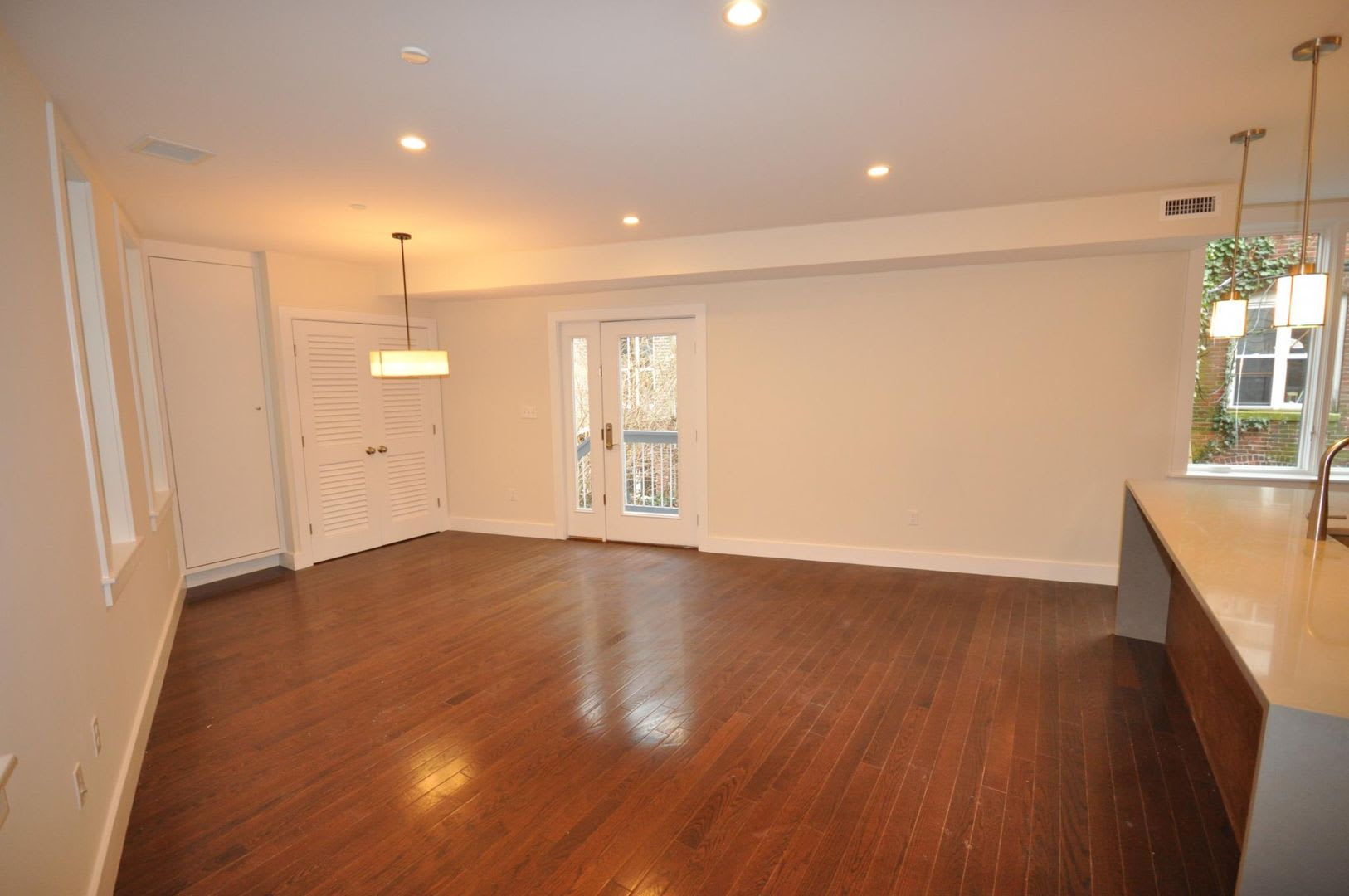 18 Sussex St 20 Boston Ma 02120 – photo 3