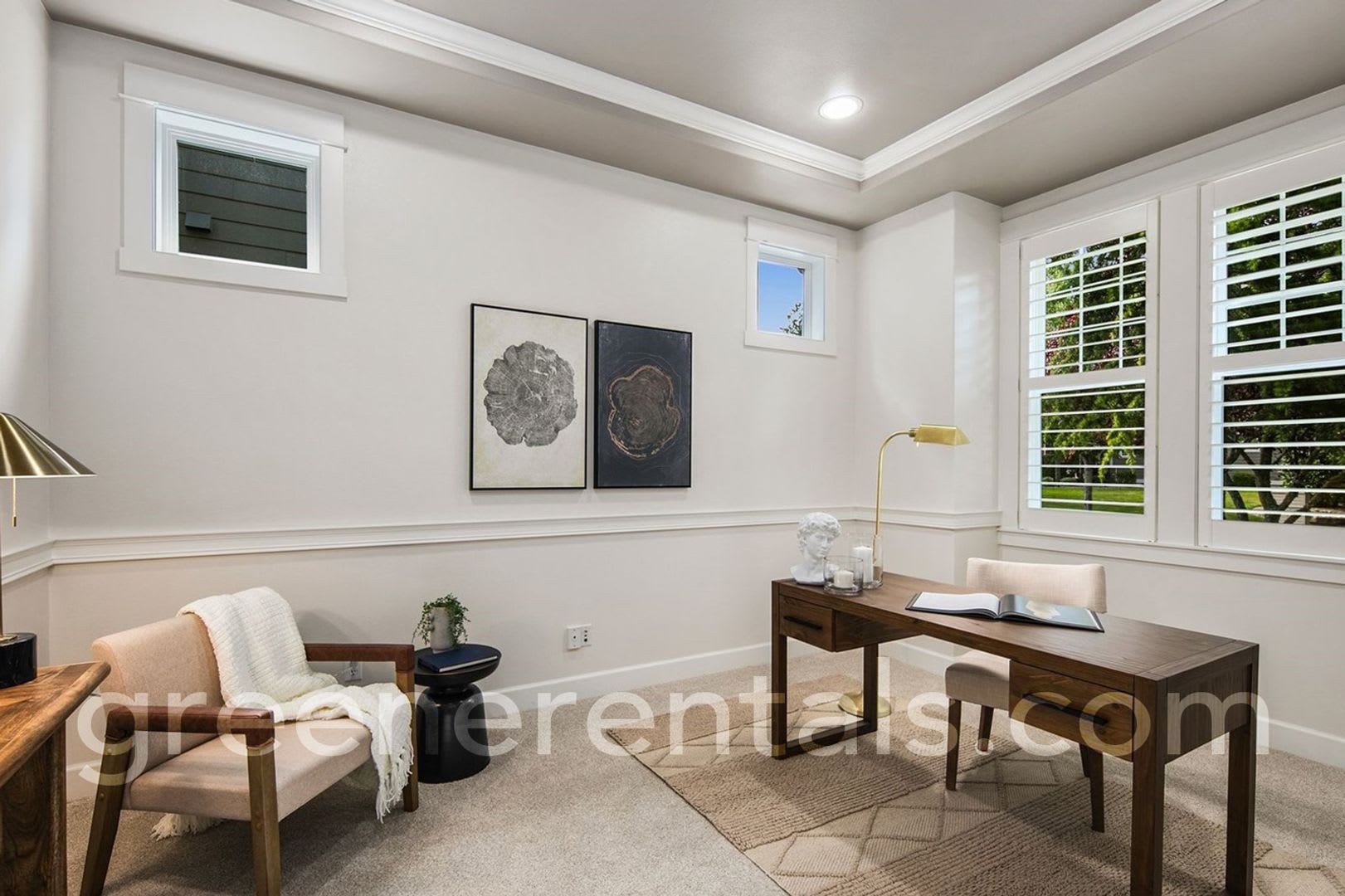 Luxurious 4BD 3.5BA Home in Campus Highlands – photo 3