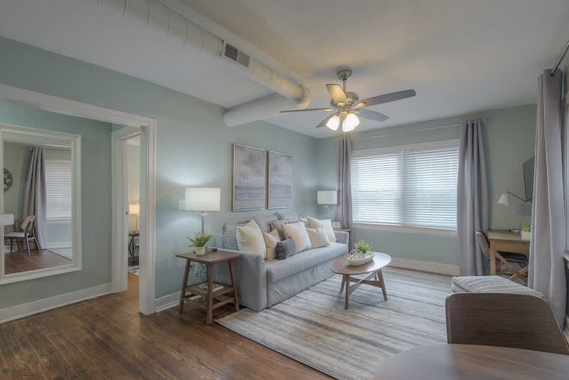 722 W 37Th St 3 – photo 3