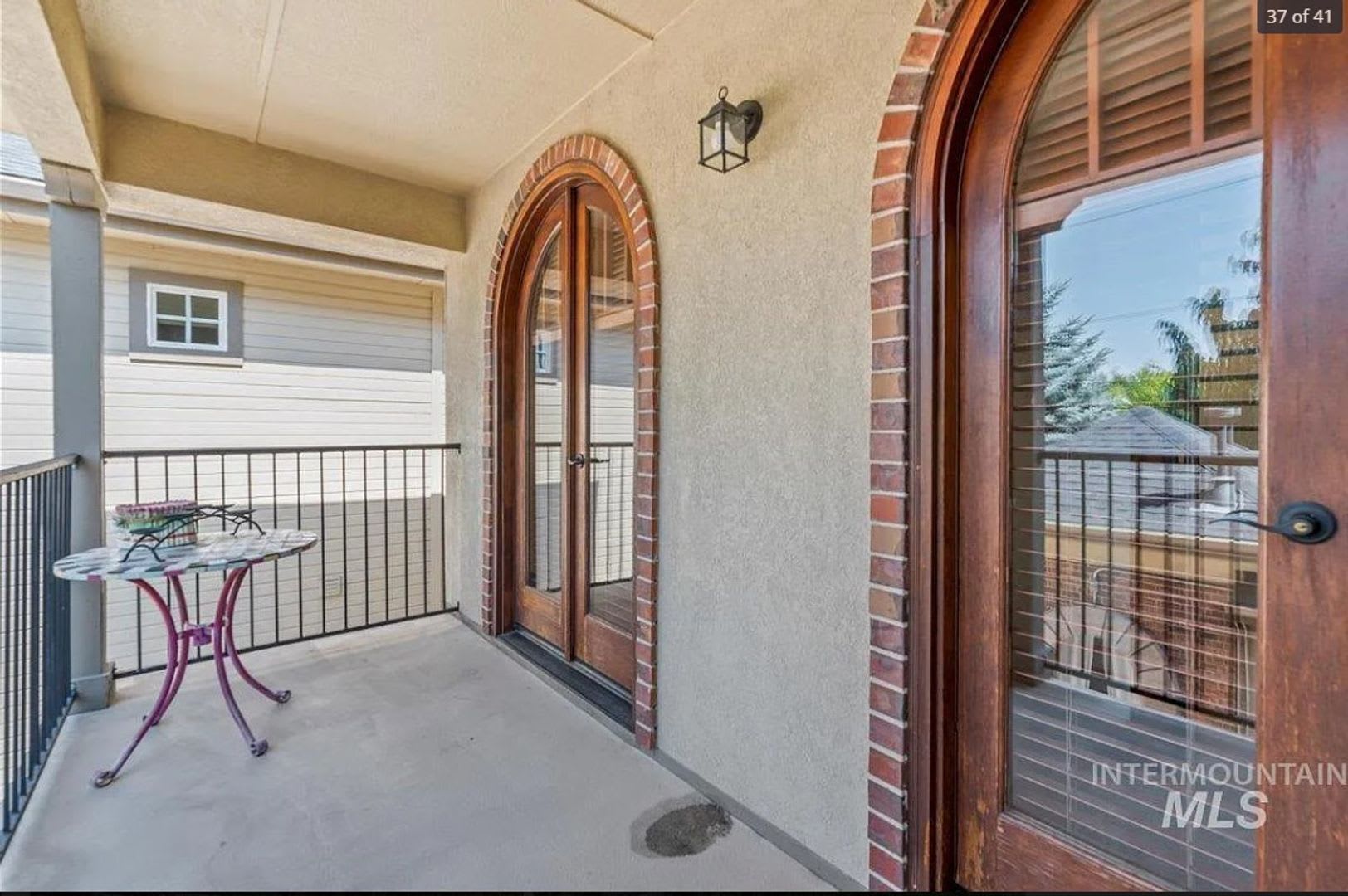 Gorgeous fully furnished home in downtown Eagle! – photo 5