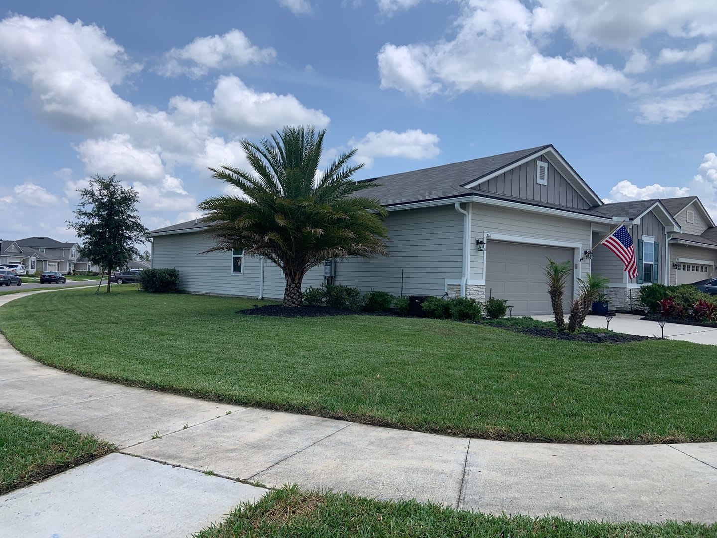 Gorgeous Corner Lot Home – photo 2