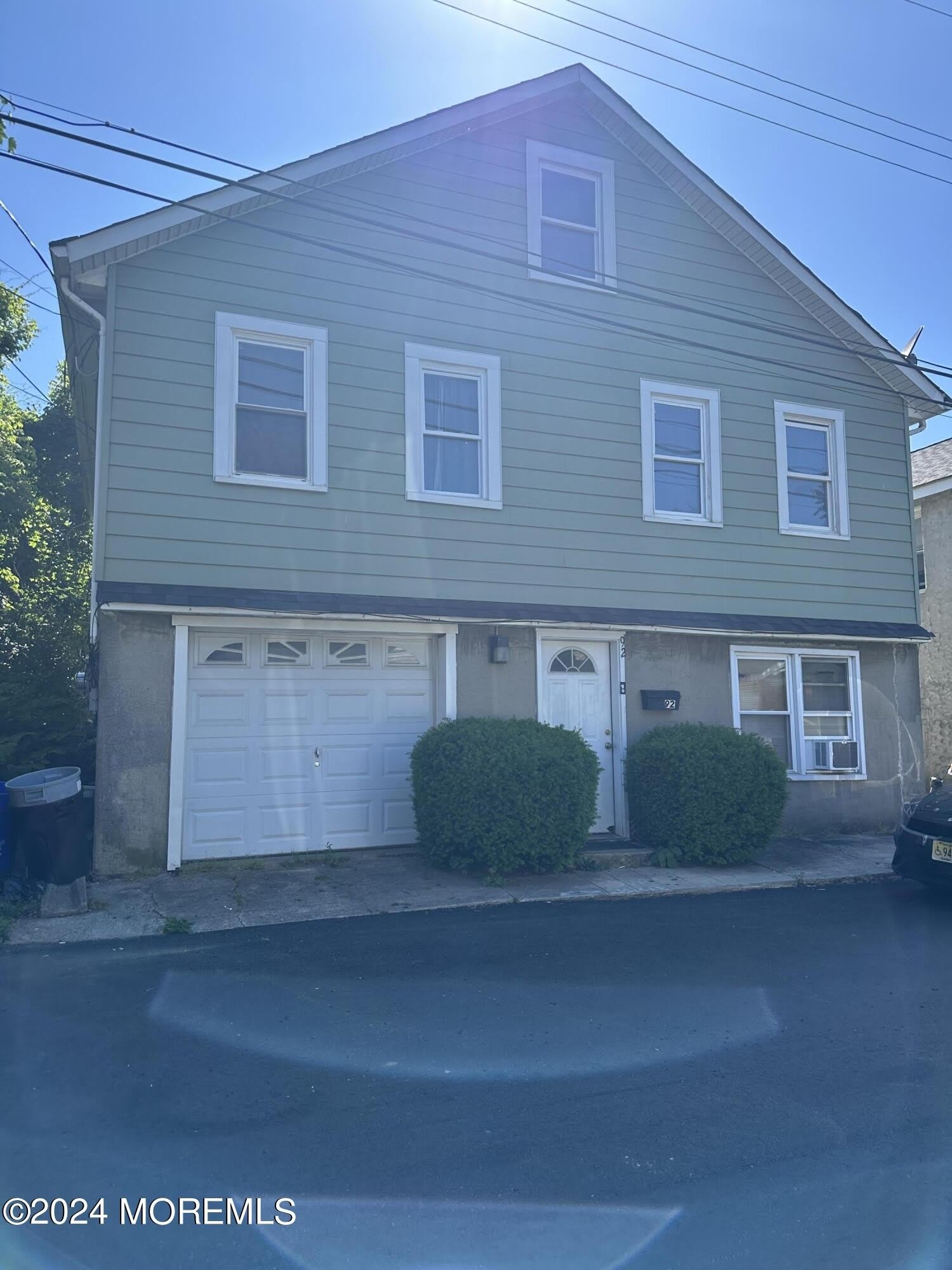 92 Laurel Street – photo 1