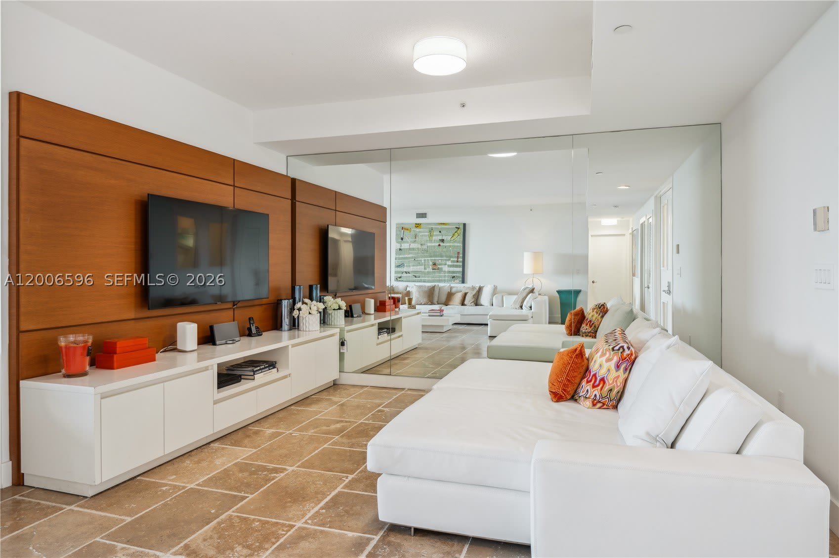 747 Crandon Blvd – photo 4