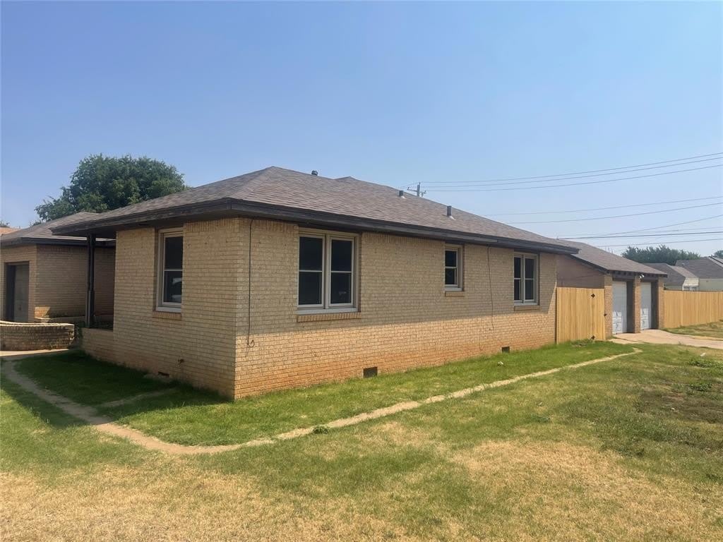 800 N Caddo Street – photo 2