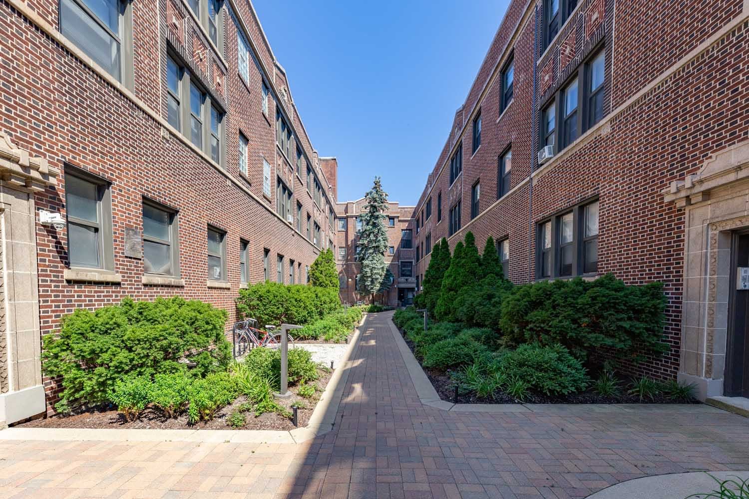 Ellis Court – photo 5