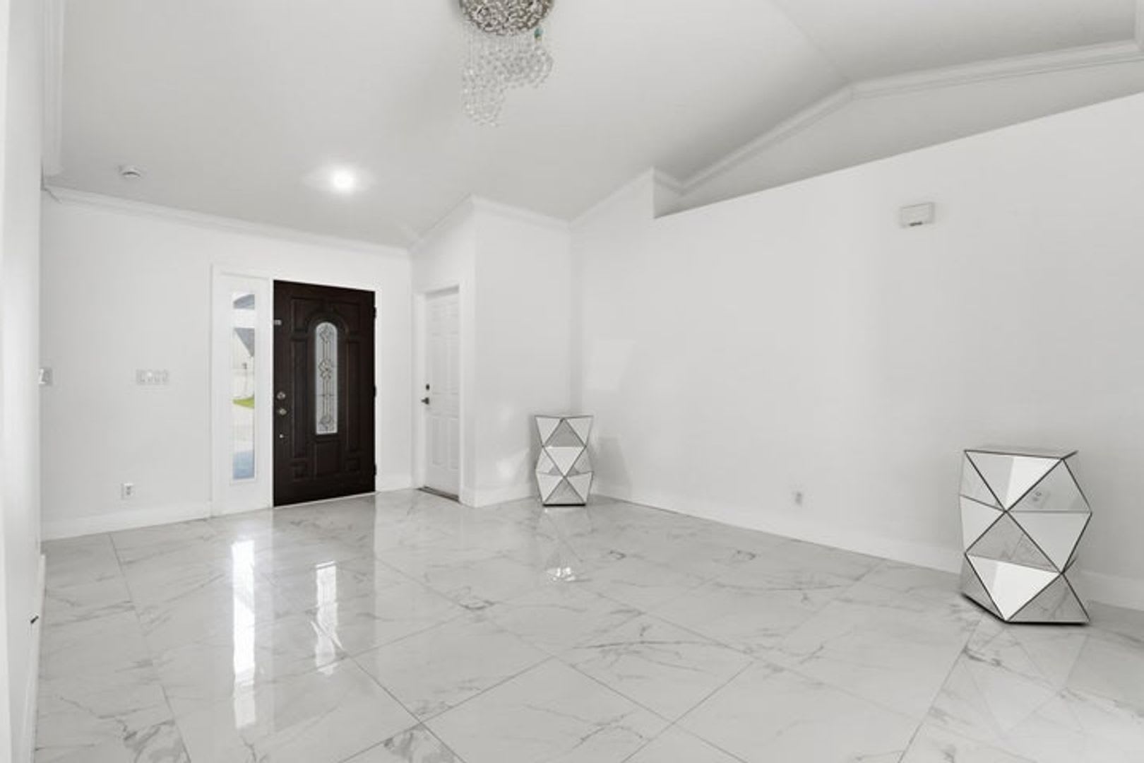105 Vanessa Street, Palm Springs, FL 33461 – photo 5
