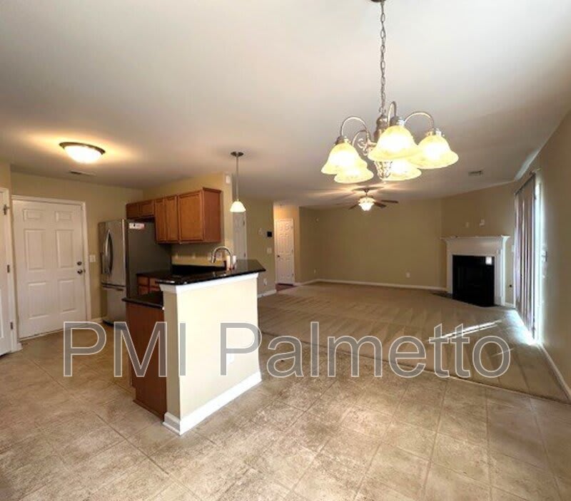 414 Hawkeye Ct – photo 5