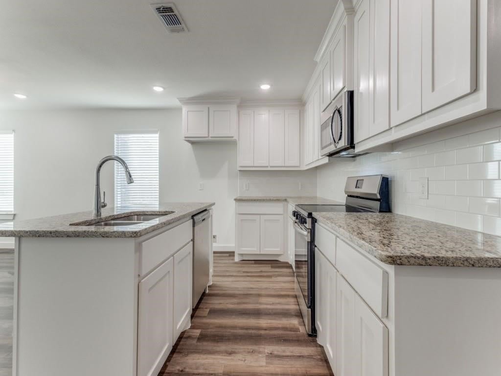 1017 Ray Drive – photo 4