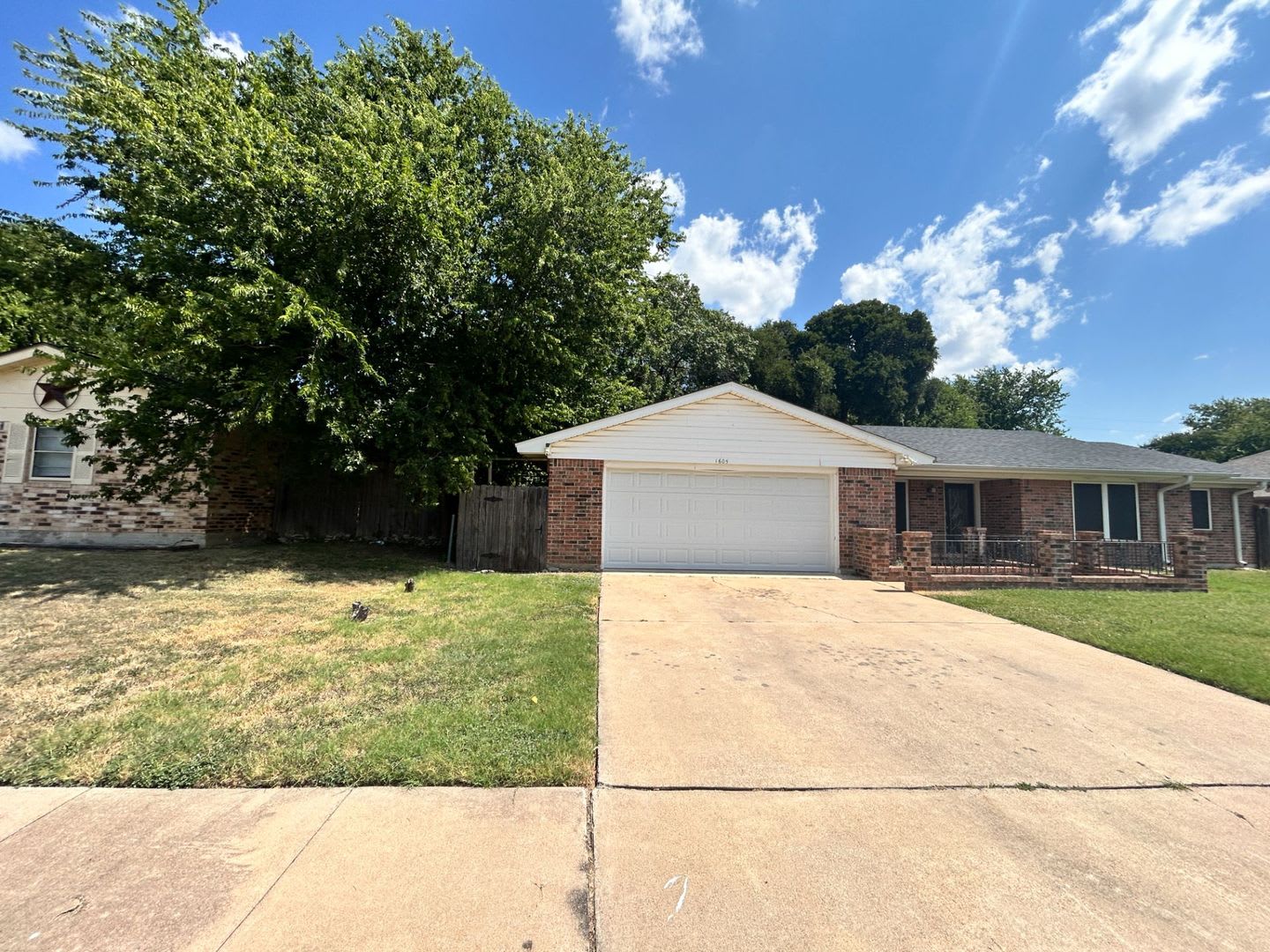 4 Bedroom 2 Bath – photo 1