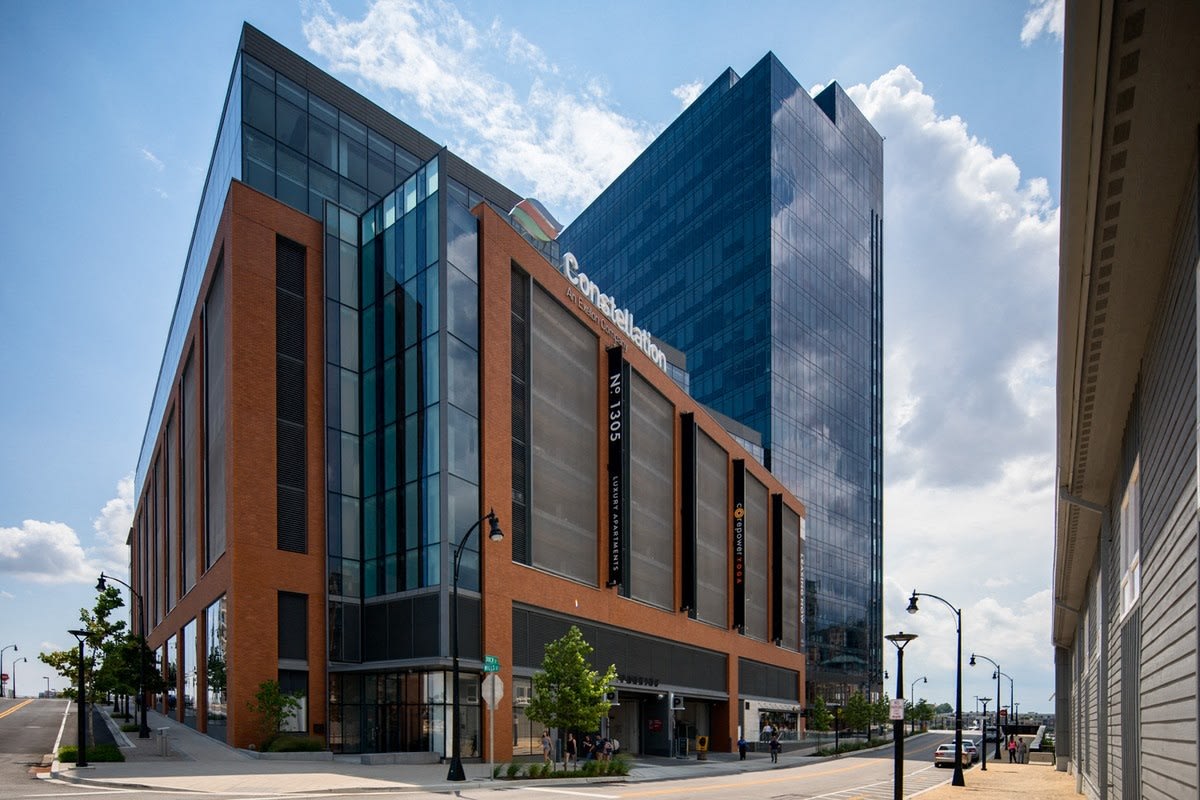 1305 Dock Street – photo 1