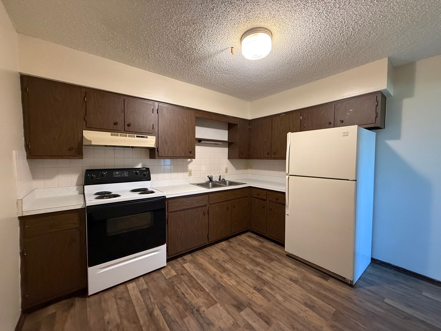 2 Bed / 1 Bath Apartment in Quiet Warrensburg — Available Now – photo 5