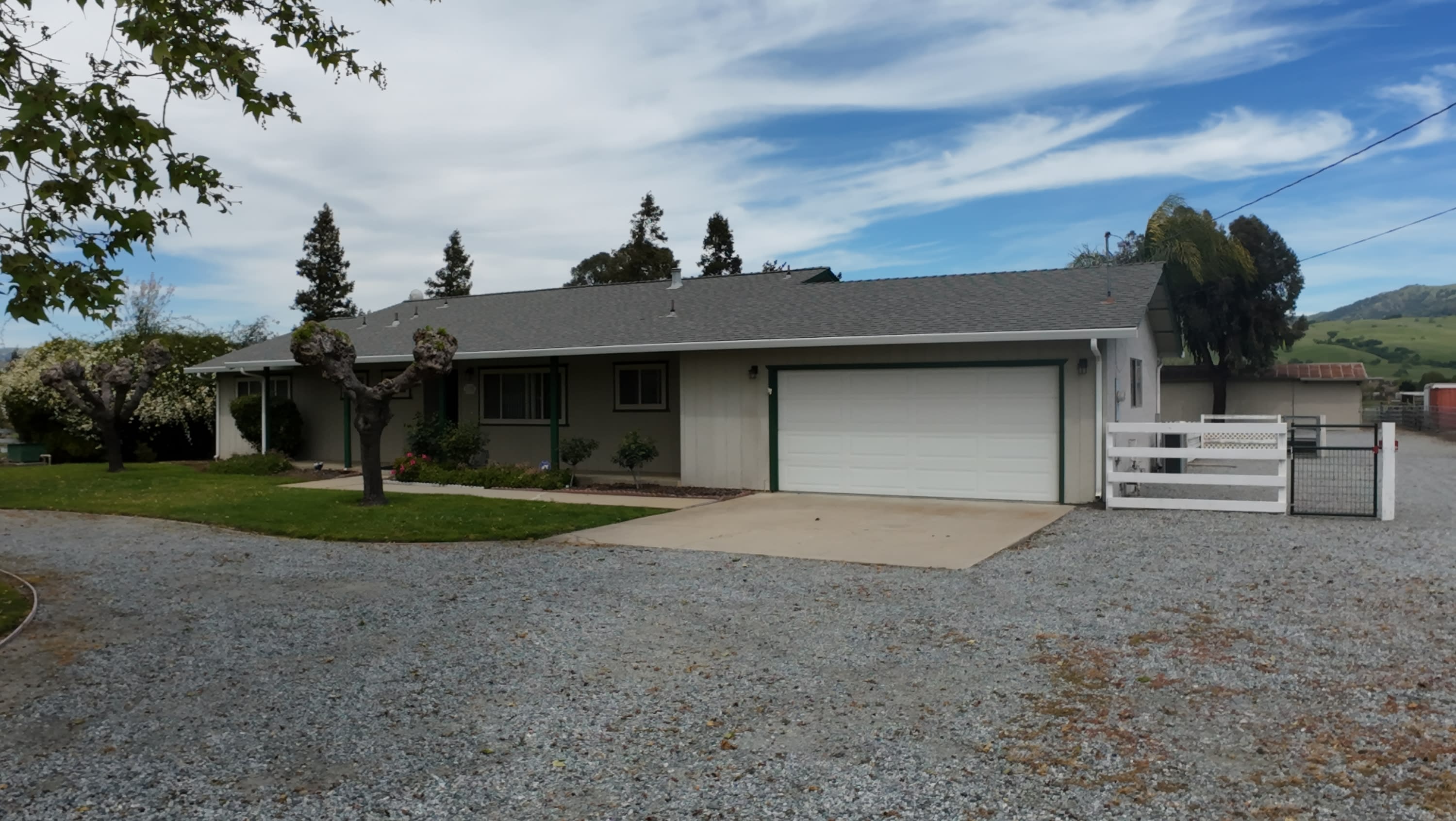 14320 Sycamore Avenue – photo 3