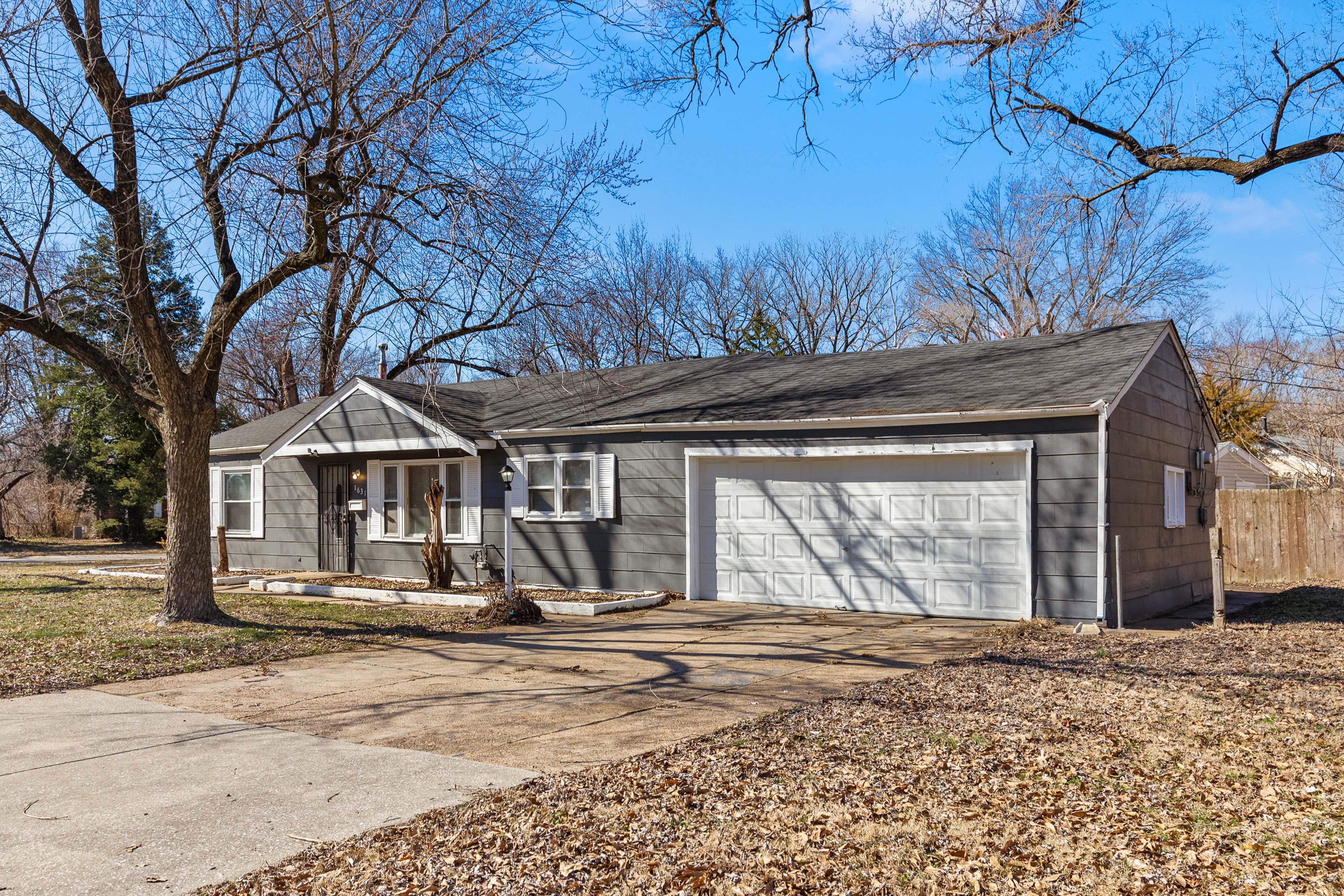 1631 Nemnich Ave – photo 2