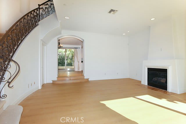 2753 Piedmont Avenue – photo 2