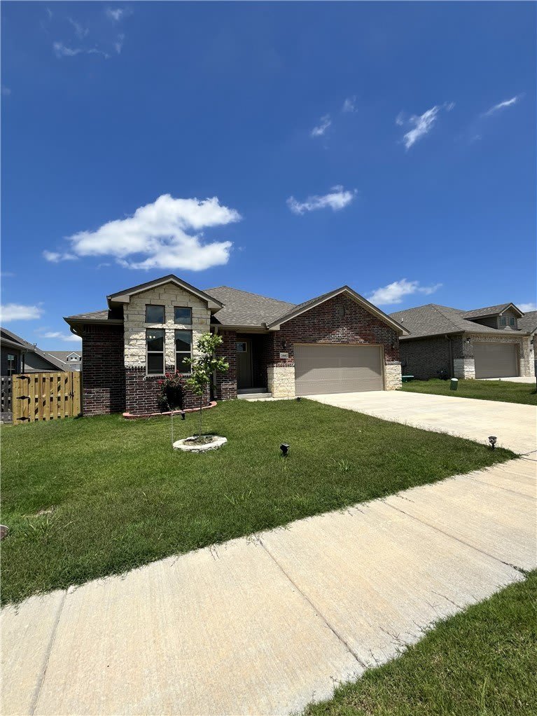 2060 Periwinkle Place – photo 2