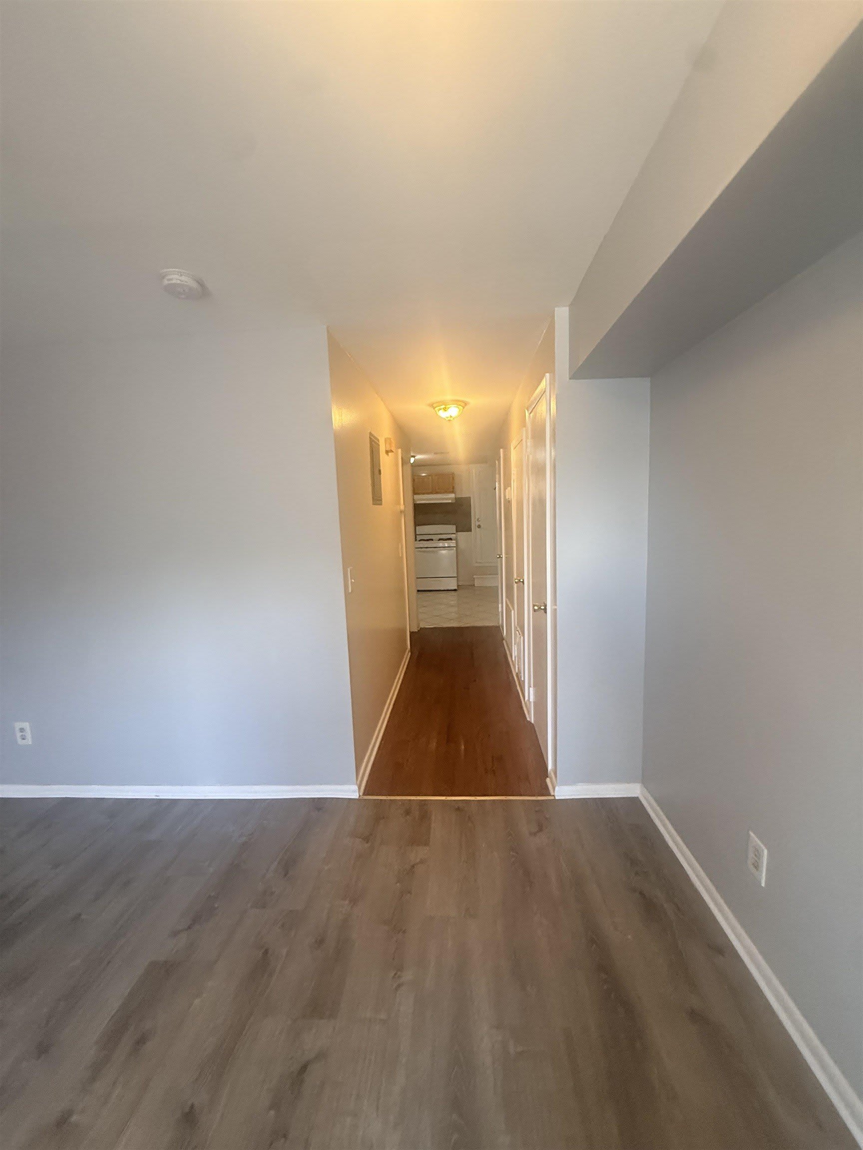 592 Bramhall Ave – photo 5