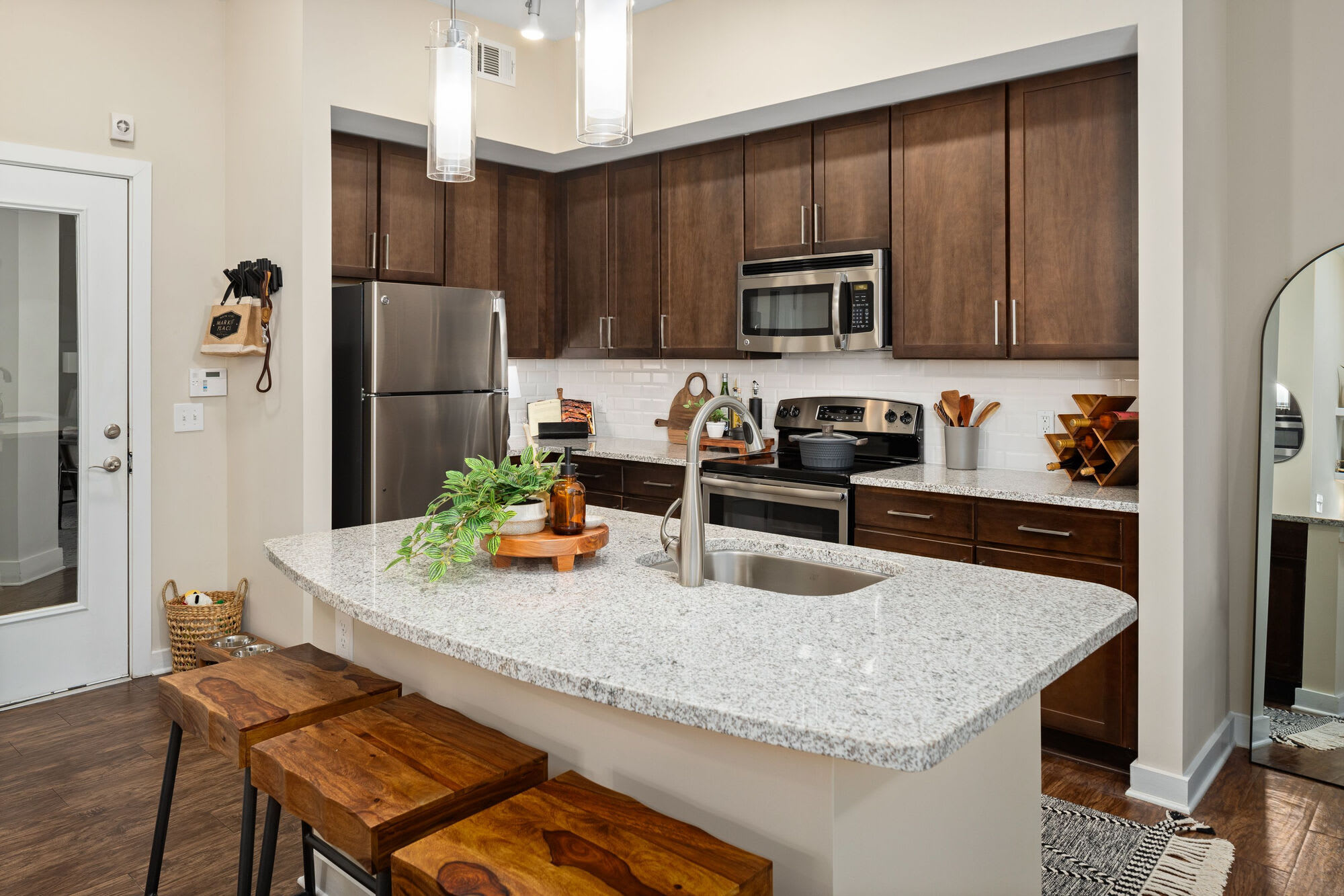 400 Belmont – photo 4