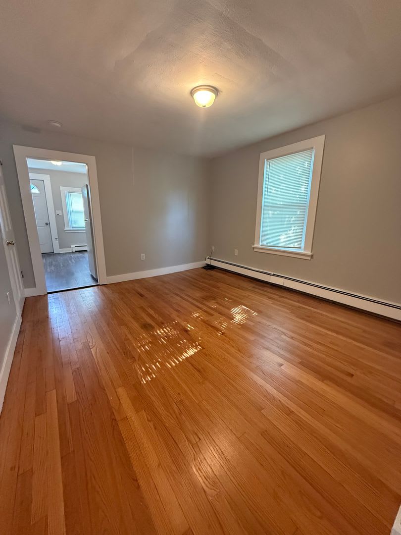 50-52 Bissell Street – photo 2