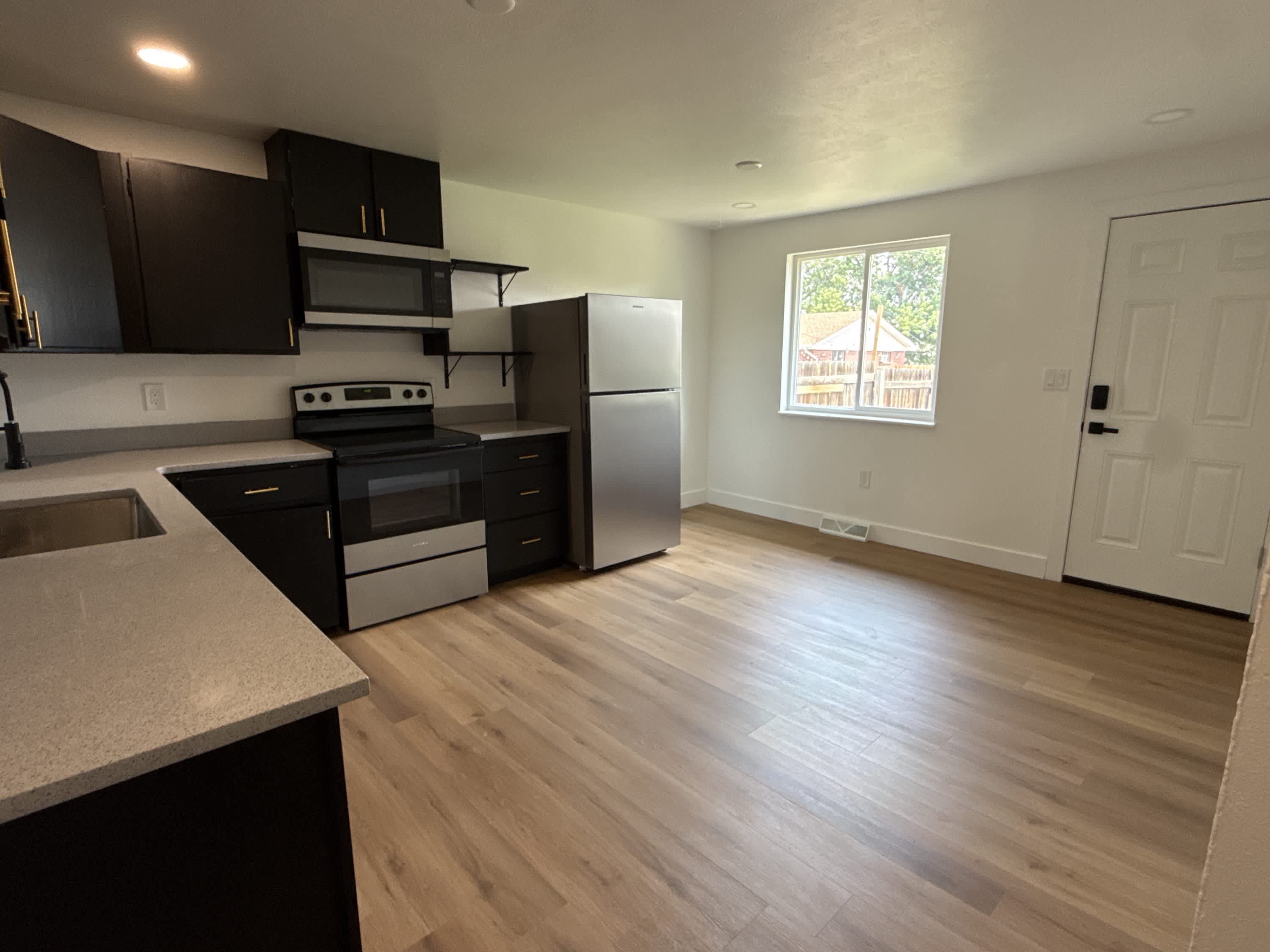 230 North 11th Court – photo 4