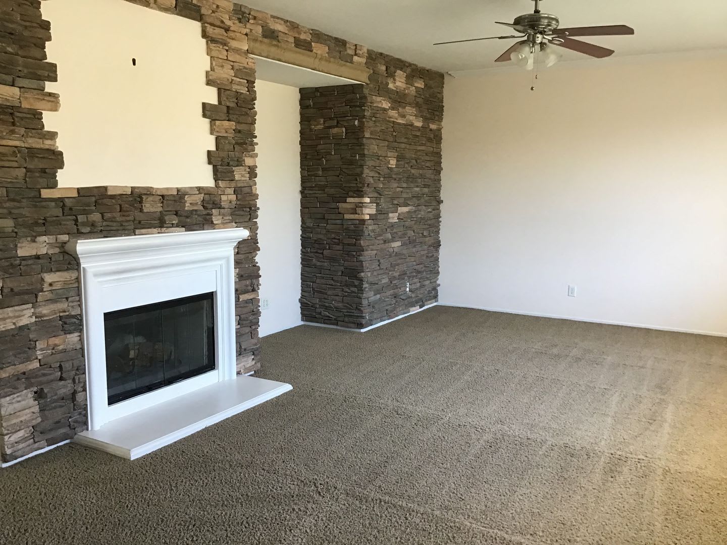Beautiful 2 Story West Lancaster Home Offering 3024 sq. ft Near Quartz Hill High School – photo 4